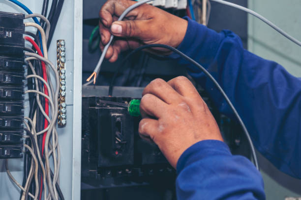Best Affordable Emergency Electrician  in Tuskegee, AL